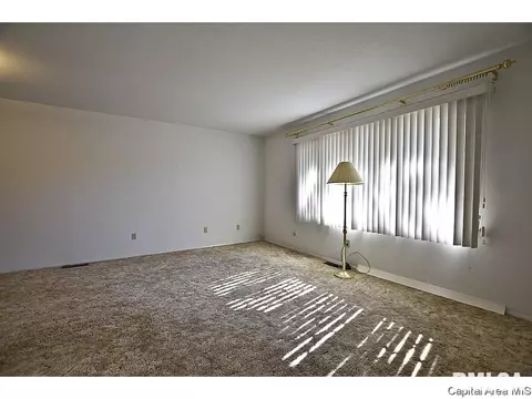 193 Nottingham Rd, Springfield, IL 62704 photo 7