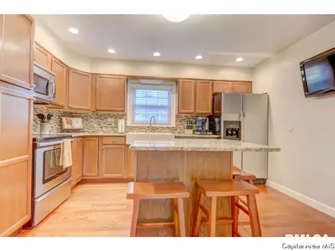 1301 Cherry, Springfield, IL 62704 photo 10