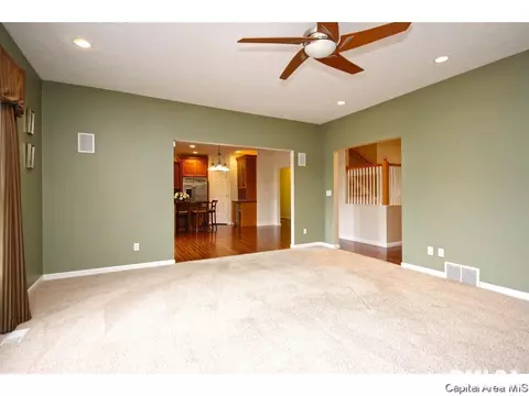 4101 Southwoods Rd, Springfield, IL 62711 photo 6