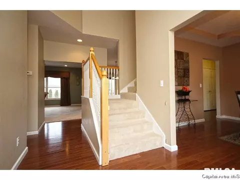 4101 Southwoods Rd, Springfield, IL 62711 photo 4