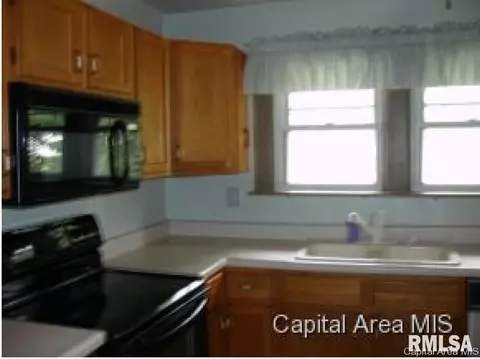 2424 Lowell, Springfield, IL 62704 photo 9