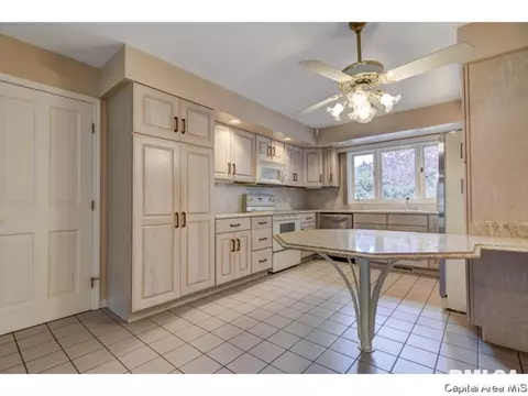 7 Pinehurst Dr, Springfield, IL 62704 photo 12