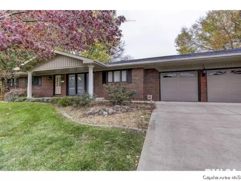 7 Pinehurst Dr, Springfield, IL 62704 photo 2