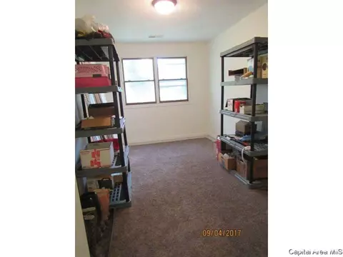 1024 N 3rd Street St, Riverton, IL 62561 photo 19