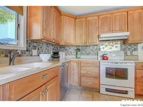 1109 Steeplechase Ln, Springfield, IL 62712 photo 15