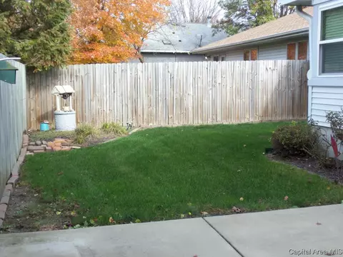 2107 Sunstone Ct, Springfield, IL 62711 photo 2