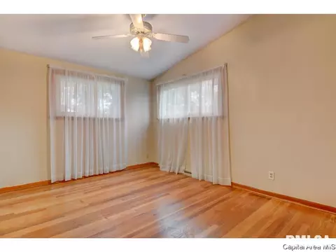 21 Adloff Ln, Springfield, IL 62703 photo 5