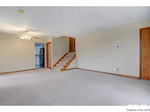 21 Adloff Ln, Springfield, IL 62703 photo 8