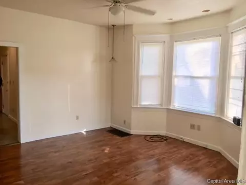 814 N 11th St, Springfield, IL 62702 photo 5