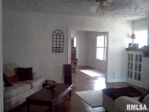 1701 S Pasfield, Springfield, IL 62704 photo 5