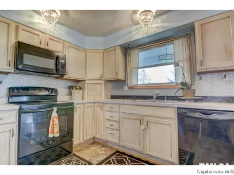 35369 E Frontage Rd, Virden, IL 62690 photo 10
