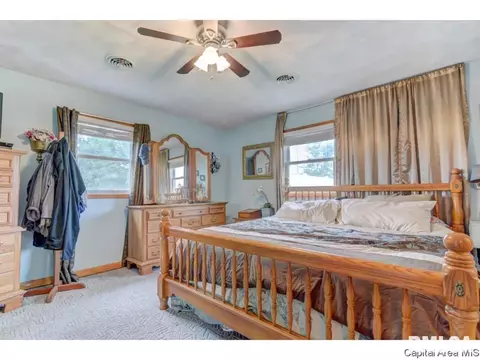 35369 E Frontage Rd, Virden, IL 62690 photo 18