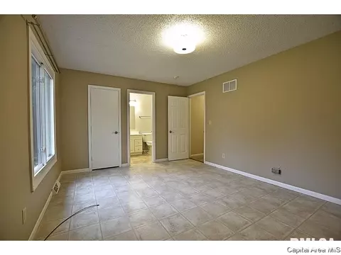 3308 Ivyton Dr, Springfield, IL 62704 photo 14