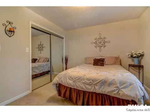 3331 Rawlings Dr, Springfield, IL 62704 photo 13