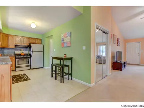 3331 Rawlings Dr, Springfield, IL 62704 photo 10