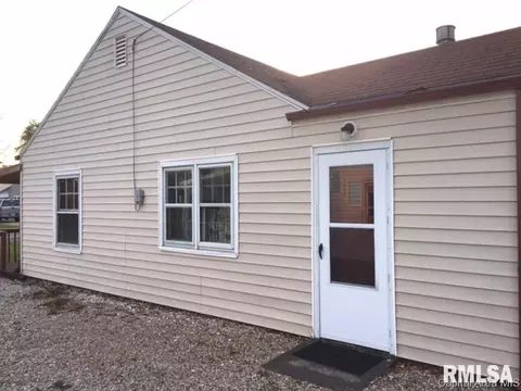 3029 Louise Ln, Springfield, IL 62702 photo 2