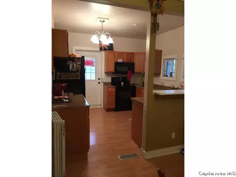 1616 S 2nd St, Springfield, IL 62704 photo 8