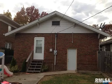 1616 S 2nd St, Springfield, IL 62704 photo 2