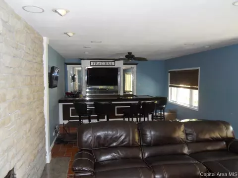 2216 Chatham Rd, Springfield, IL 62704 photo 7