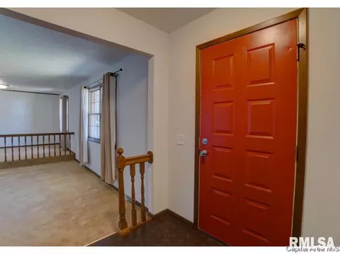 36 Round Table, Springfield, IL 62704 photo 8