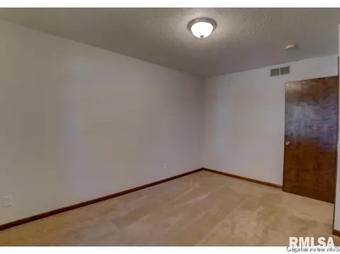 36 Round Table, Springfield, IL 62704 photo 25
