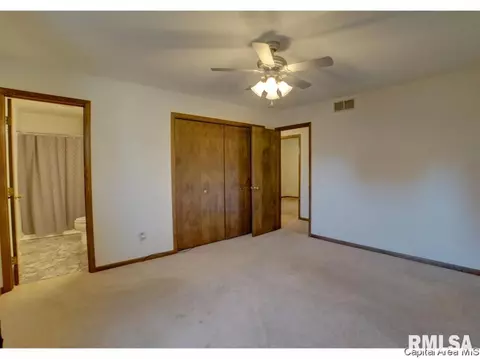 36 Round Table, Springfield, IL 62704 photo 22