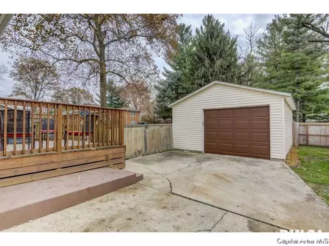 216 Willow Ln, Springfield, IL 62707 photo 6