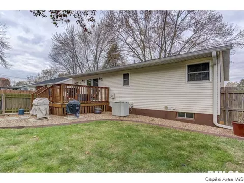 216 Willow Ln, Springfield, IL 62707 photo 3