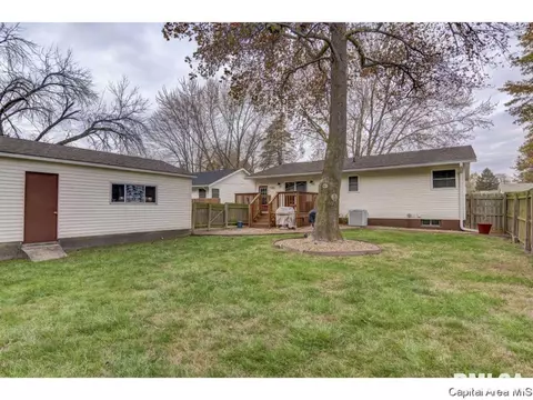 216 Willow Ln, Springfield, IL 62707 photo 2
