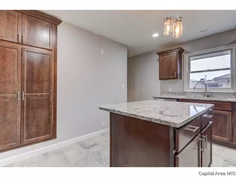 2205 Arrowhead Dr, Springfield, IL 62702 photo 11