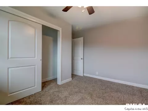 2205 Arrowhead Dr, Springfield, IL 62702 photo 15
