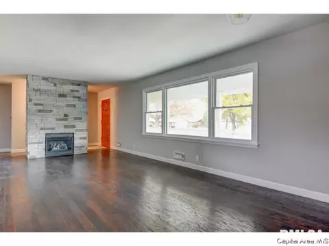 2205 Arrowhead Dr, Springfield, IL 62702 photo 7