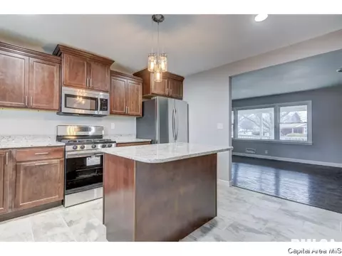 2205 Arrowhead Dr, Springfield, IL 62702 photo 12