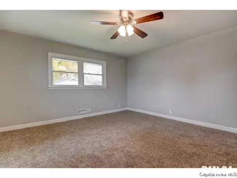 2205 Arrowhead Dr, Springfield, IL 62702 photo 18