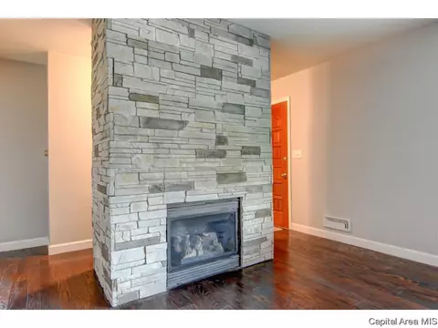 2205 Arrowhead Dr, Springfield, IL 62702 photo 6
