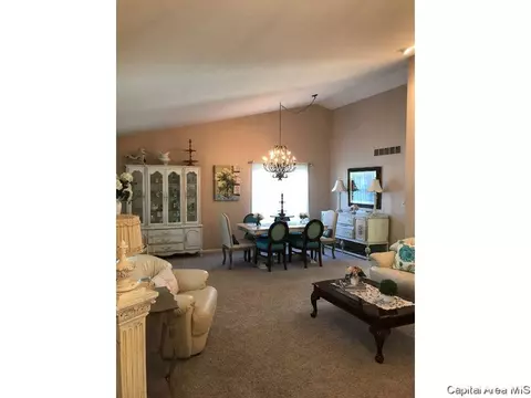 3605 Chelmsford Ct, Springfield, IL 62704 photo 2