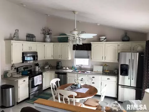 3605 Chelmsford Ct, Springfield, IL 62704 photo 17