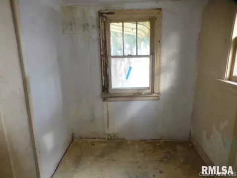 1736 S 2nd Street St, Springfield, IL 62704 photo 8