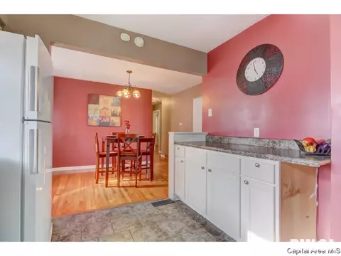 36 Midland Ct, Springfield, IL 62702 photo 6