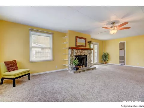 36 Midland Ct, Springfield, IL 62702 photo 9