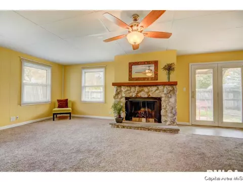 36 Midland Ct, Springfield, IL 62702 photo 8