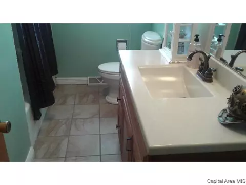 2117 Blackhawk Rd, Springfield, IL 62702 photo 7