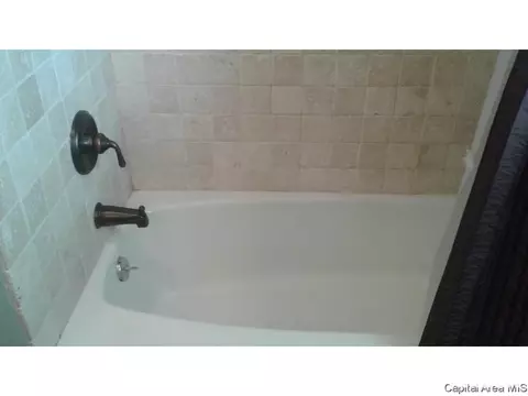 2117 Blackhawk Rd, Springfield, IL 62702 photo 9