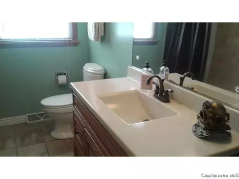 2117 Blackhawk Rd, Springfield, IL 62702 photo 10