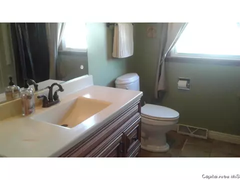 2117 Blackhawk Rd, Springfield, IL 62702 photo 21