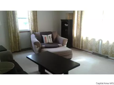 2117 Blackhawk Rd, Springfield, IL 62702 photo 3