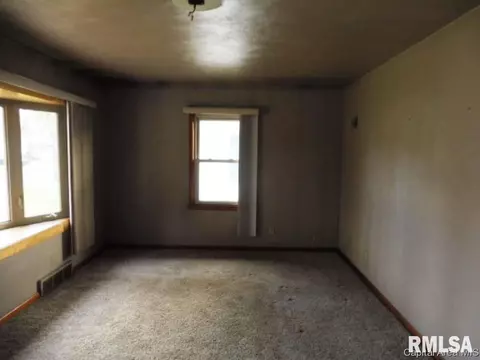 1816 E Black Ave, Springfield, IL 62702 photo 4