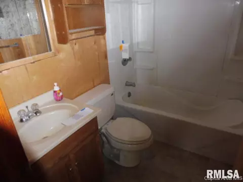 1816 E Black Ave, Springfield, IL 62702 photo 7