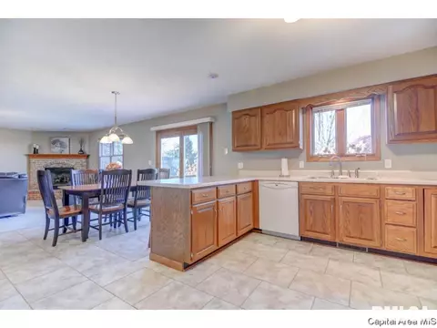 2409 Harrier Rd, Springfield, IL 62711 photo 13