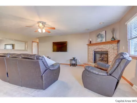 2409 Harrier Rd, Springfield, IL 62711 photo 10
